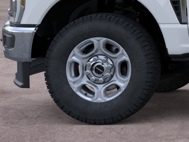 2026 Ford Super Duty F-350® XLT