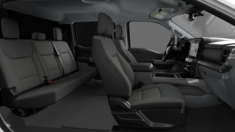 2027 Ford Super Duty F-350® XLT