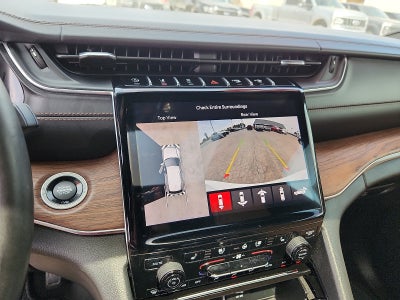 2023 Jeep Grand Cherokee Summit