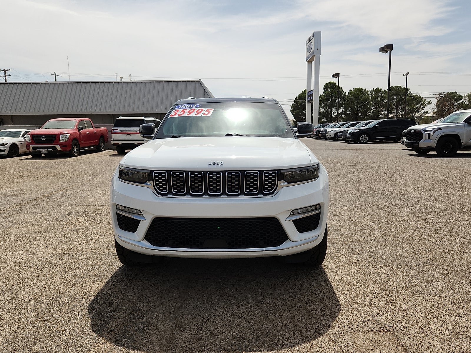 2023 Jeep Grand Cherokee Summit