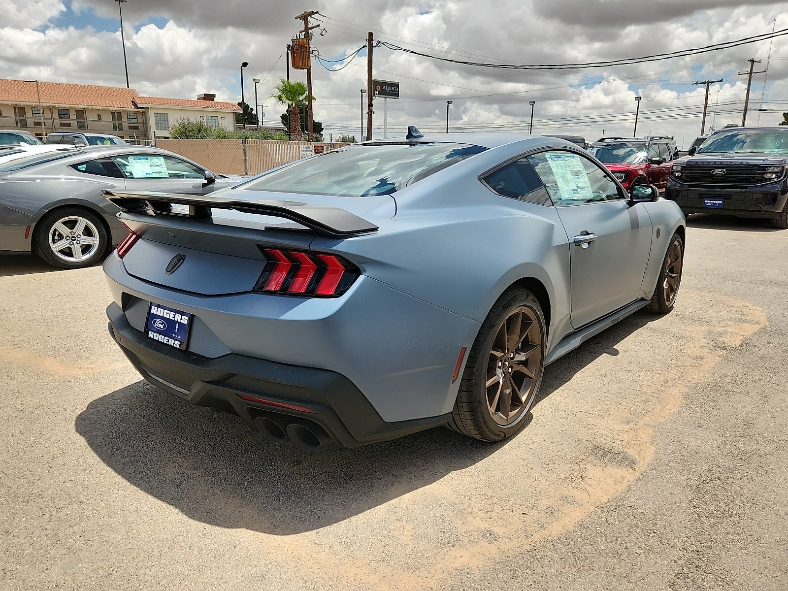 2026 Ford Mustang Dark Horse