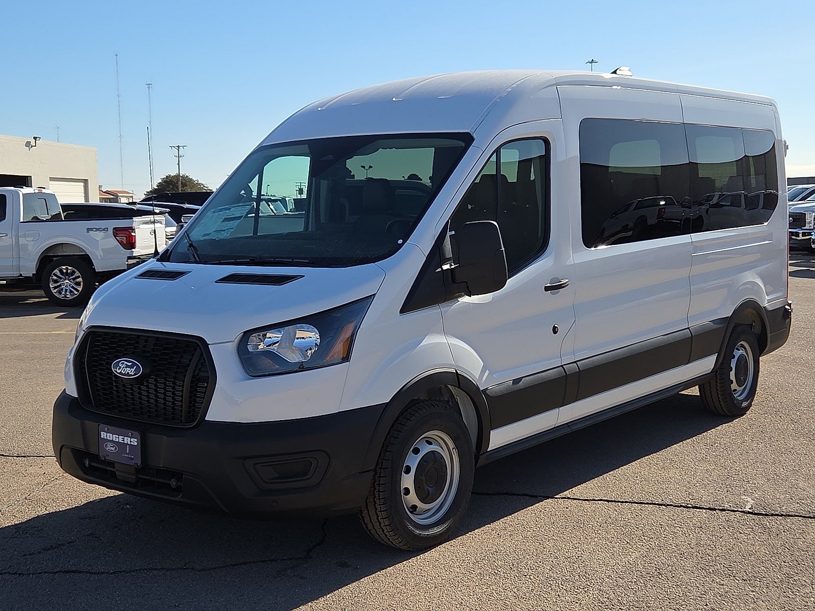 2026 Ford Transit Passenger Wagon XL