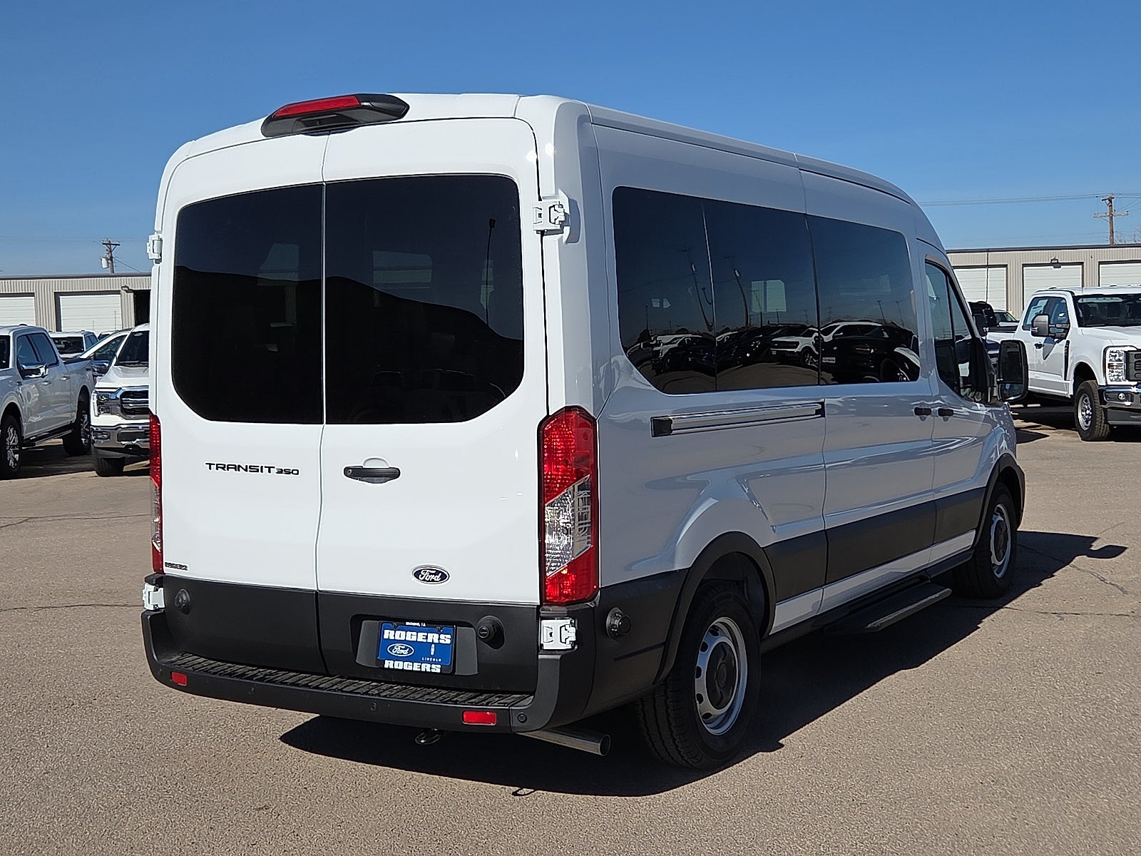 2026 Ford Transit Passenger Wagon XL