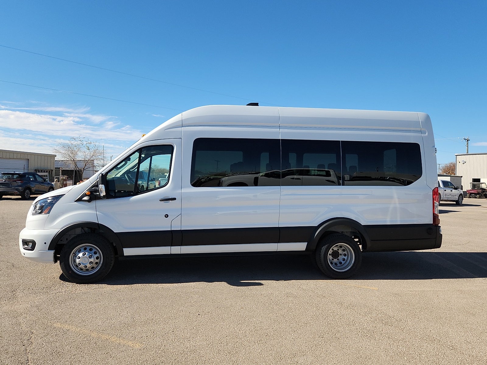 2026 Ford Transit Passenger Wagon XLT