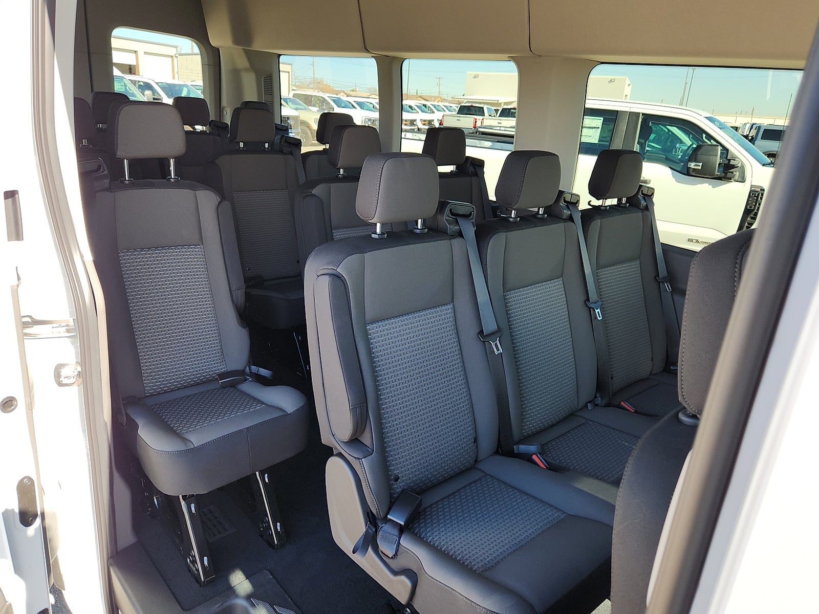 2026 Ford Transit Passenger Wagon XLT