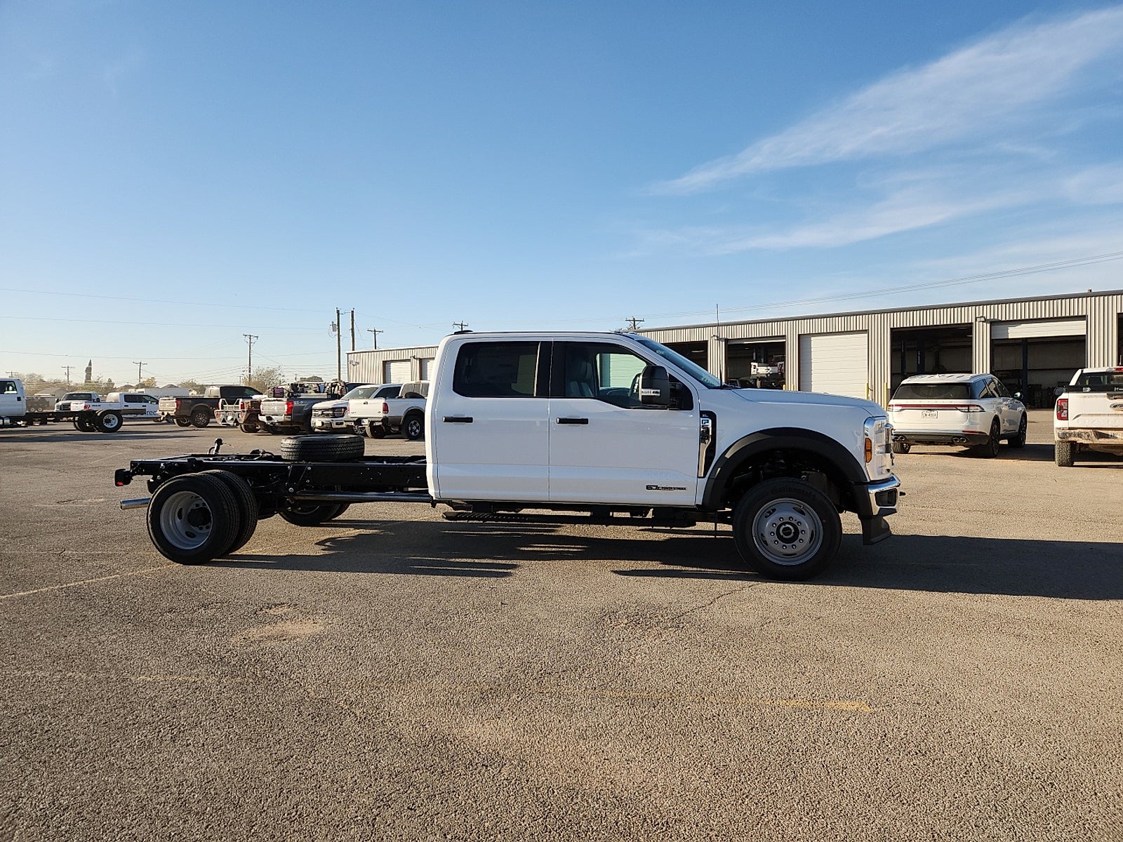 2026 Ford Super Duty F-550 DRW XL