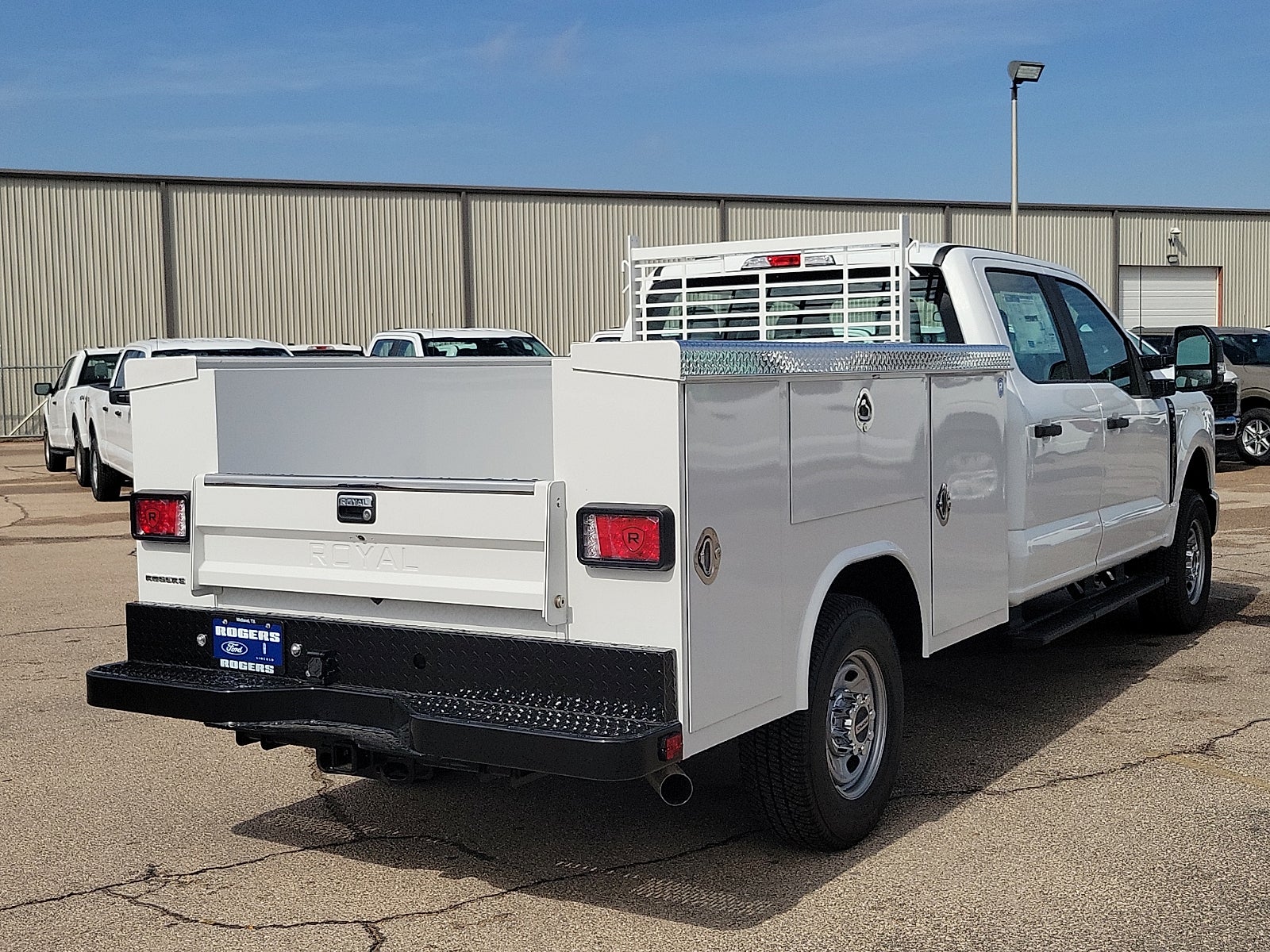 2027 Ford F-250SD XL