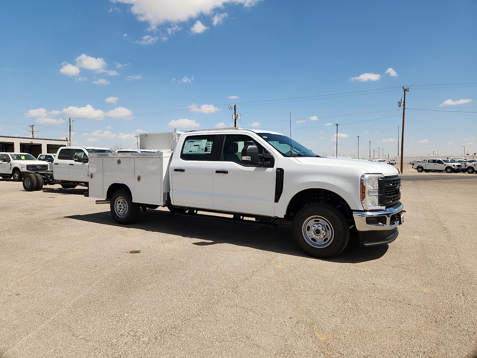 2027 Ford Super Duty F-250 SRW XL