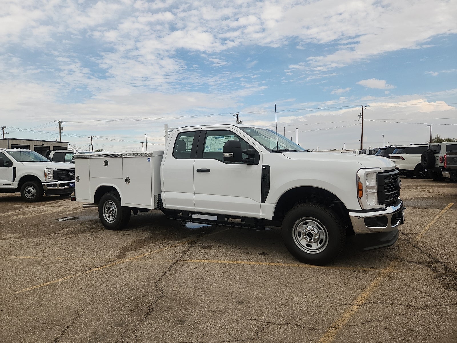 2027 Ford F-250SD XL