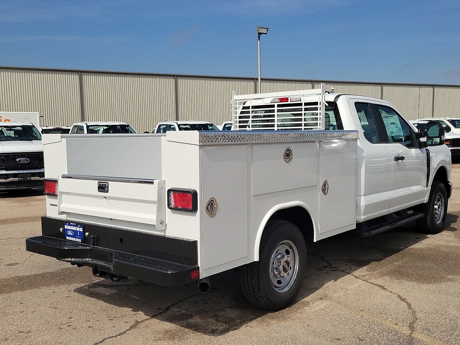 2027 Ford F-250SD XL