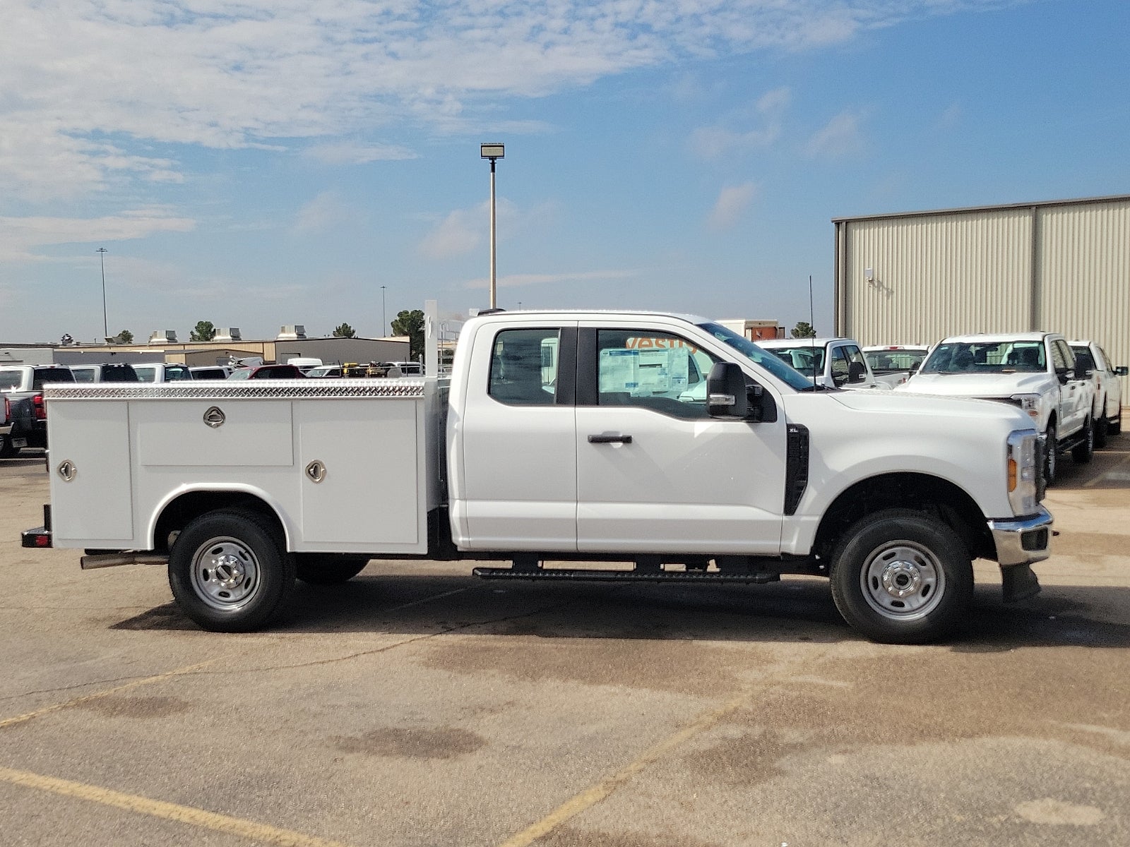 2027 Ford F-250SD XL