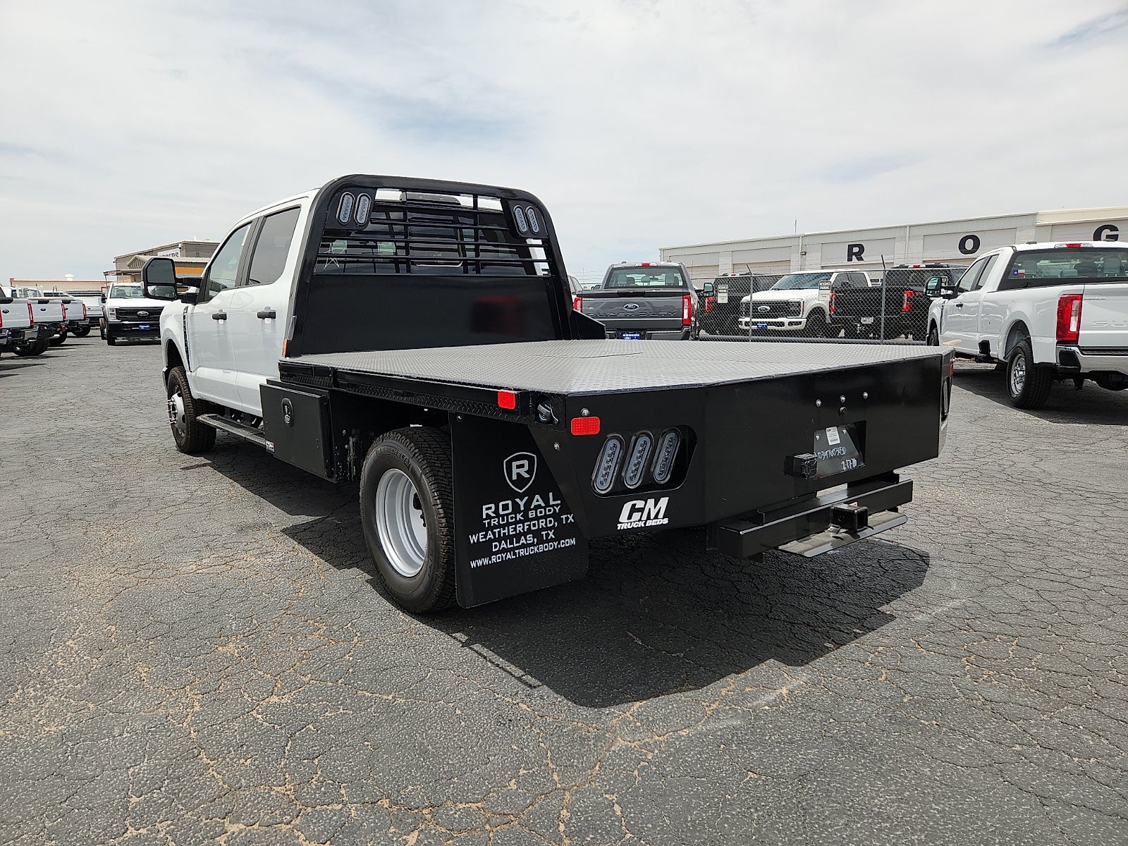 2026 Ford Super Duty F-350 DRW XL