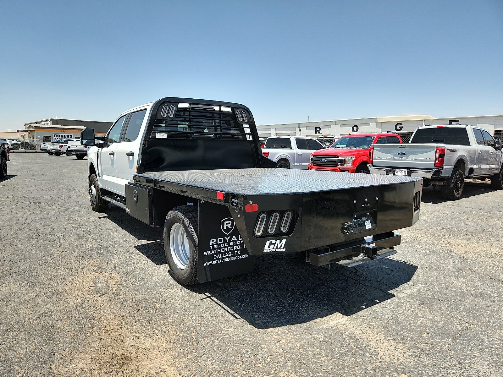 2026 Ford Super Duty F-350 DRW XL