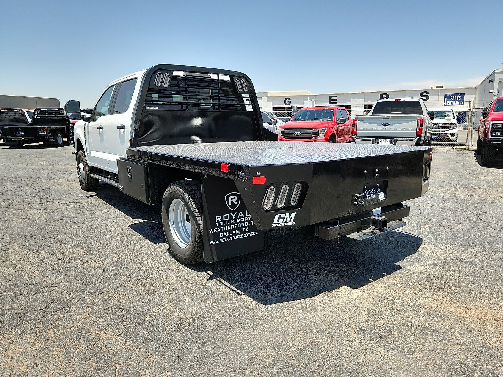 2026 Ford Super Duty F-350 DRW XL