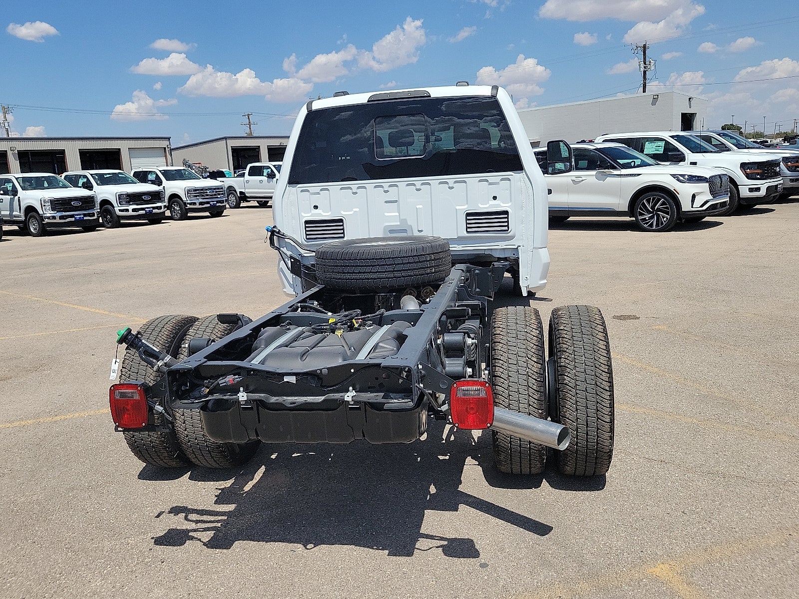 2026 Ford Super Duty F-350 DRW XL