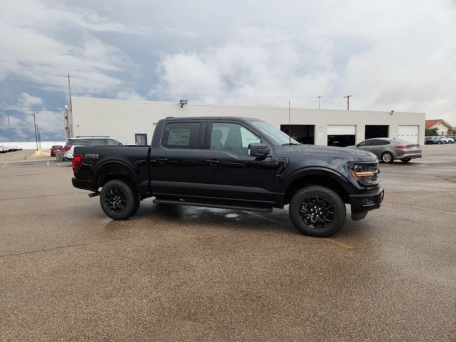2026 Ford Super Duty F-350 DRW XL