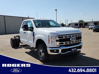 2025 Ford Super Duty F-350 DRW XL