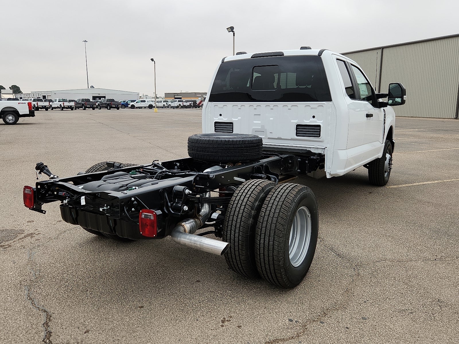 2025 Ford Super Duty F-350 DRW XL
