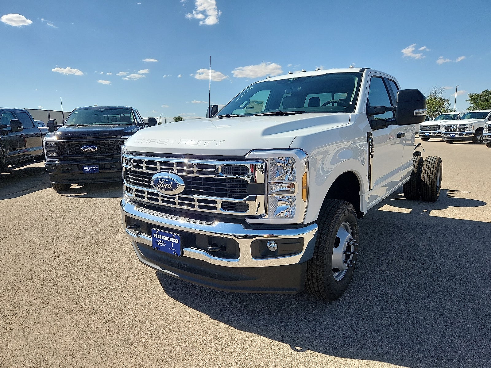 2025 Ford Super Duty F-350 DRW XL