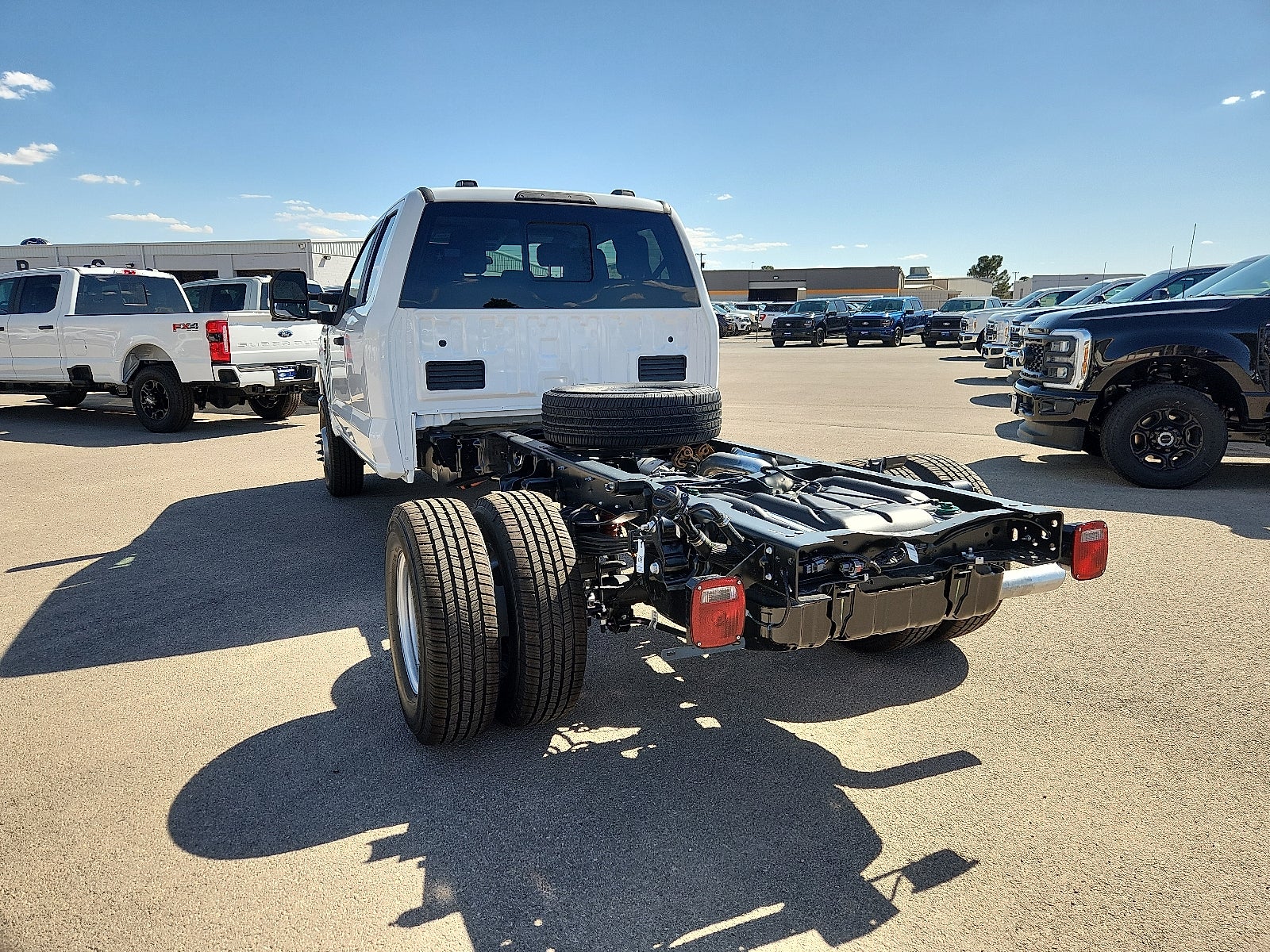 2025 Ford Super Duty F-350 DRW XL