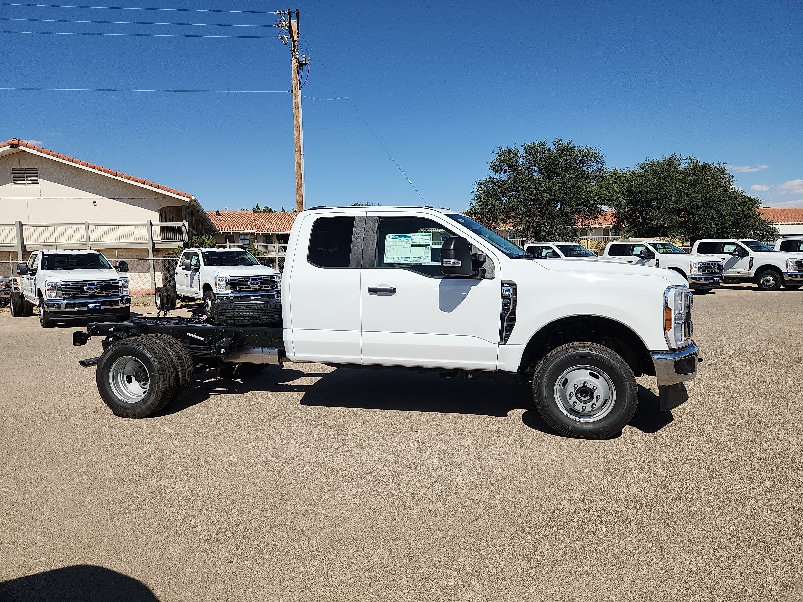2025 Ford Super Duty F-350 DRW XL