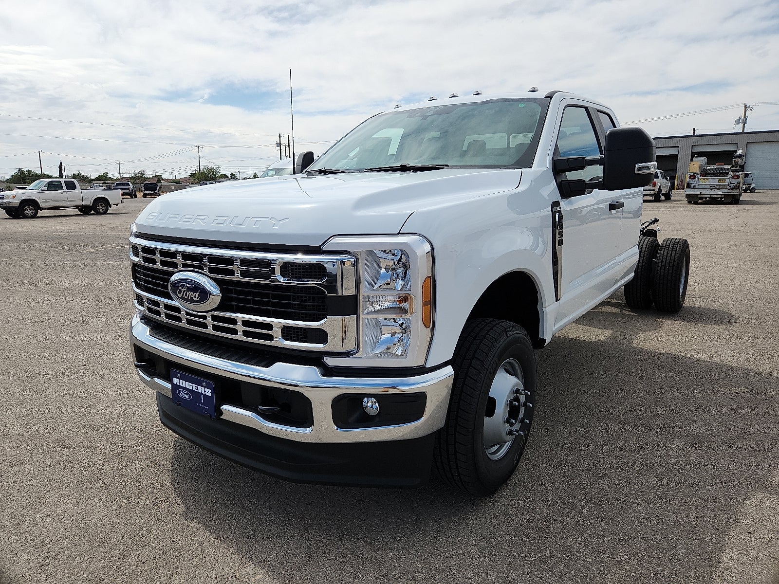 2025 Ford Super Duty F-350 DRW XL