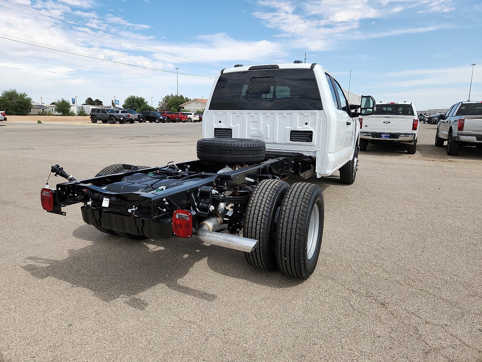 2025 Ford Super Duty F-350 DRW XL