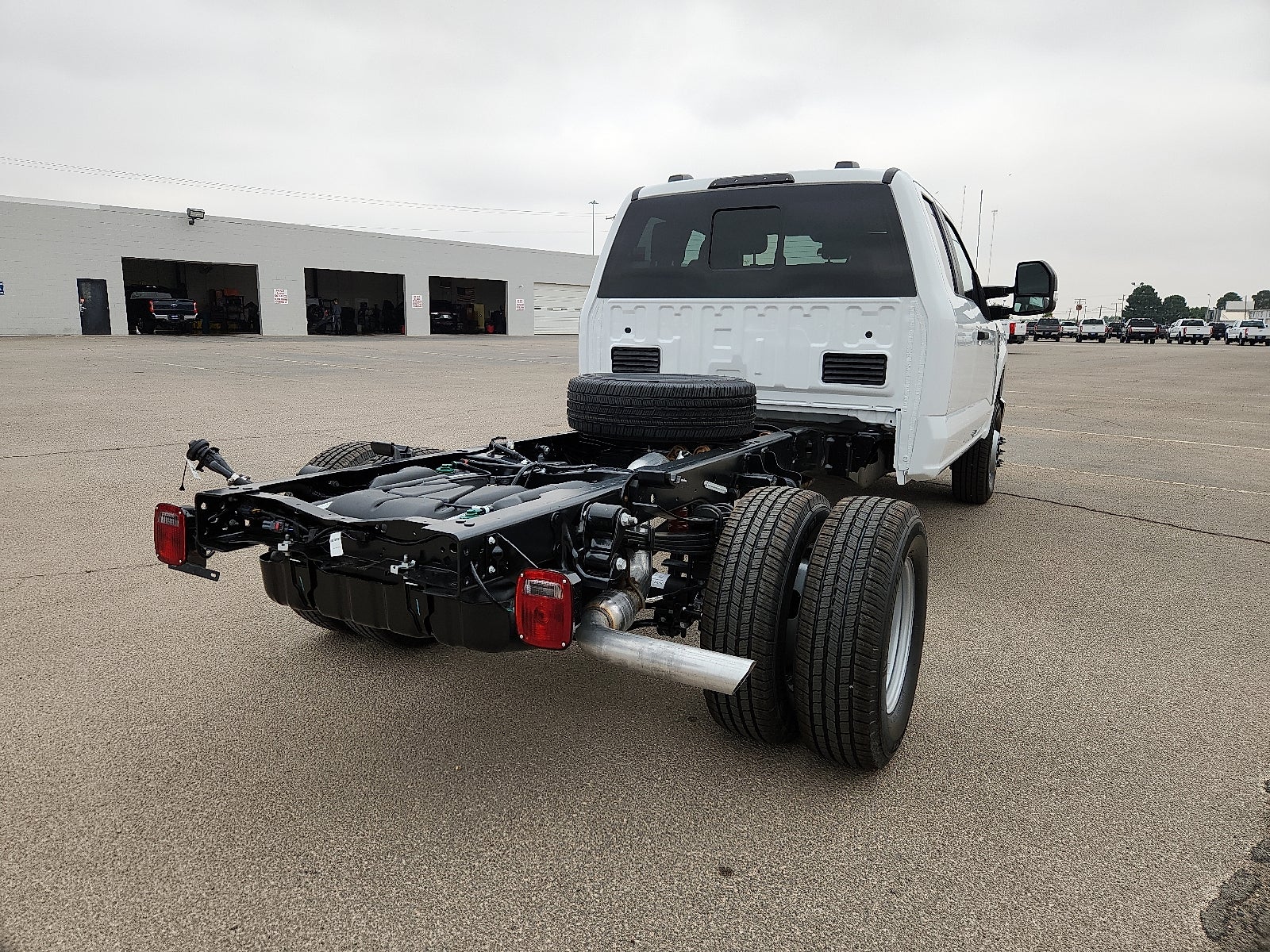 2025 Ford Super Duty F-350 DRW XL