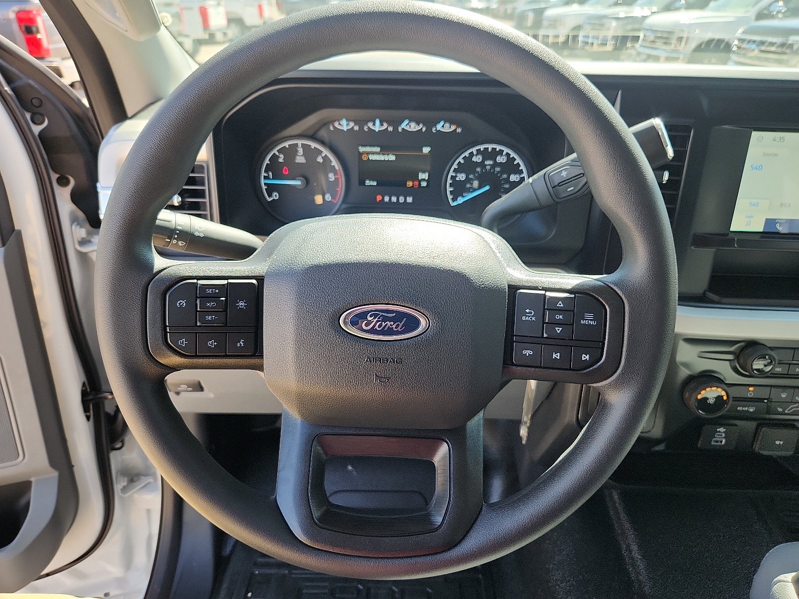 2025 Ford Super Duty F-350 DRW XL