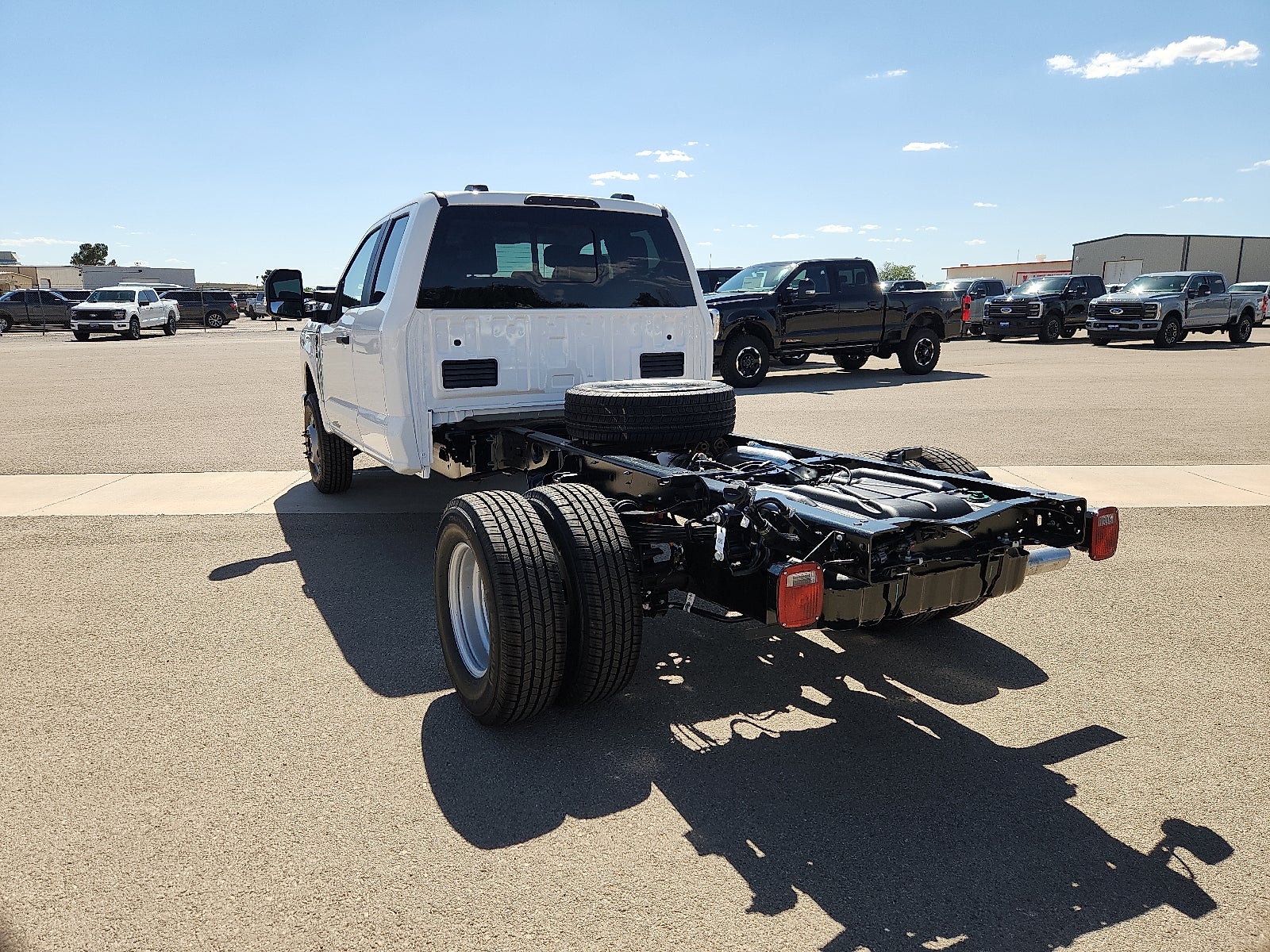 2025 Ford Super Duty F-350 DRW XL
