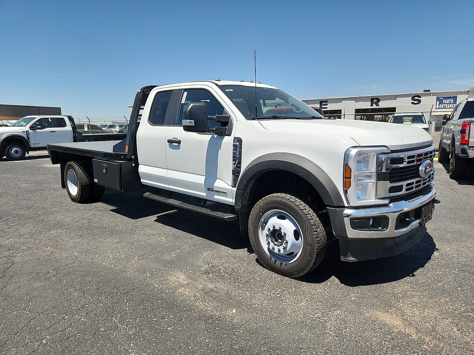 2026 Ford Super Duty F-450 DRW XLT