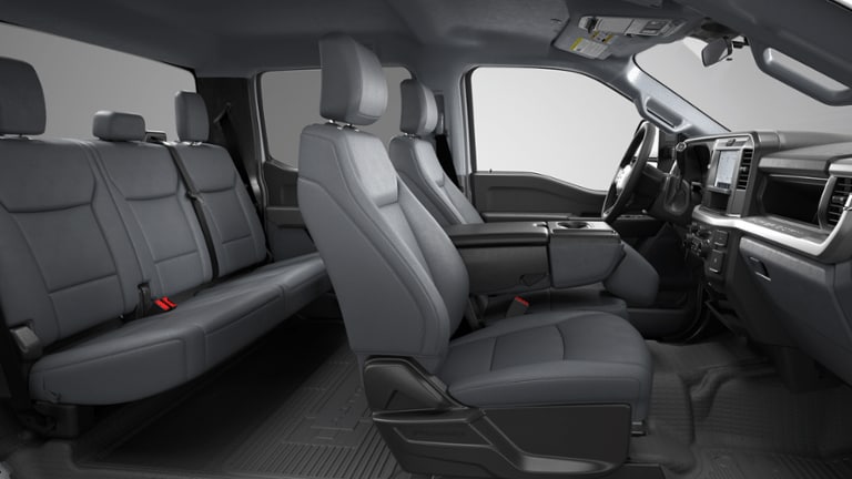 2026 Ford Super Duty F-550 DRW XLT