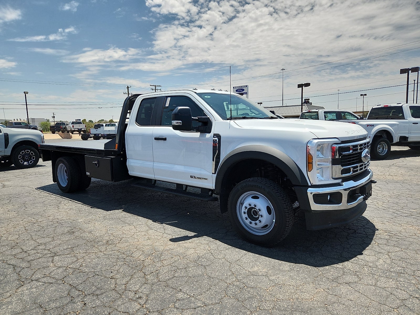 2026 Ford Super Duty F-550 DRW XL