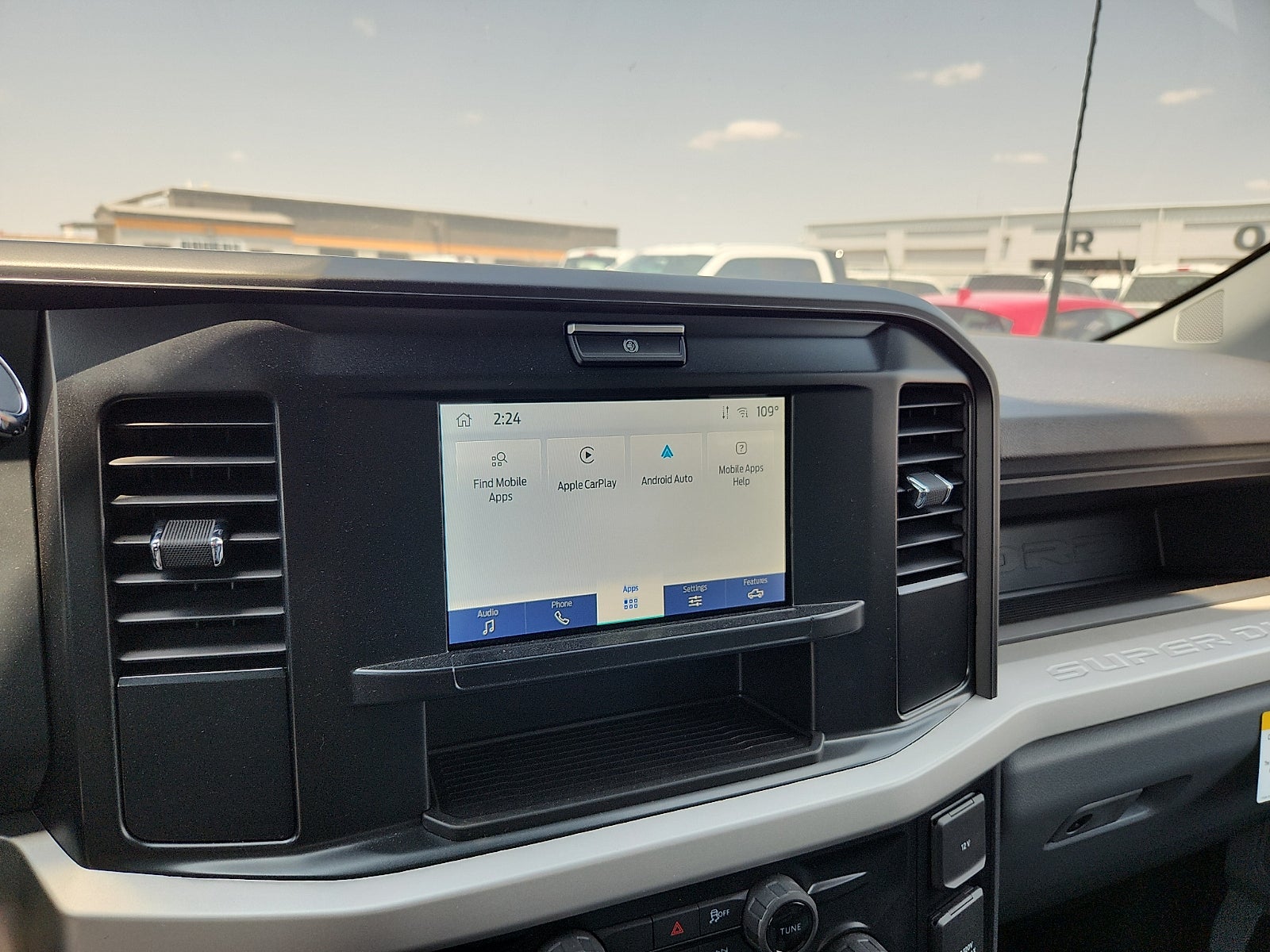 2026 Ford Super Duty F-550 DRW XLT