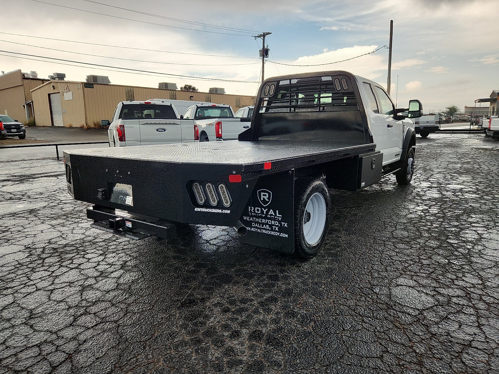 2026 Ford Super Duty F-550 DRW XLT