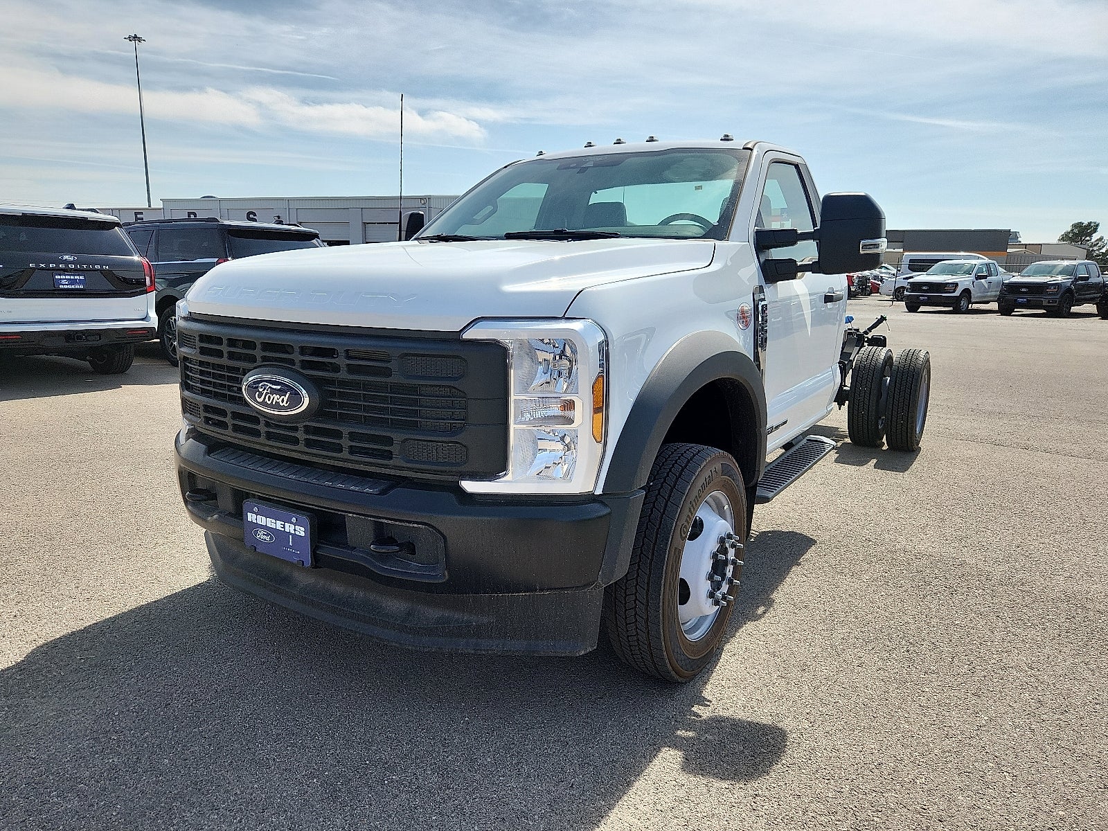 2025 Ford Super Duty F-550 DRW XL