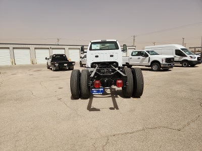2027 Ford F-650 Straight Frame Base