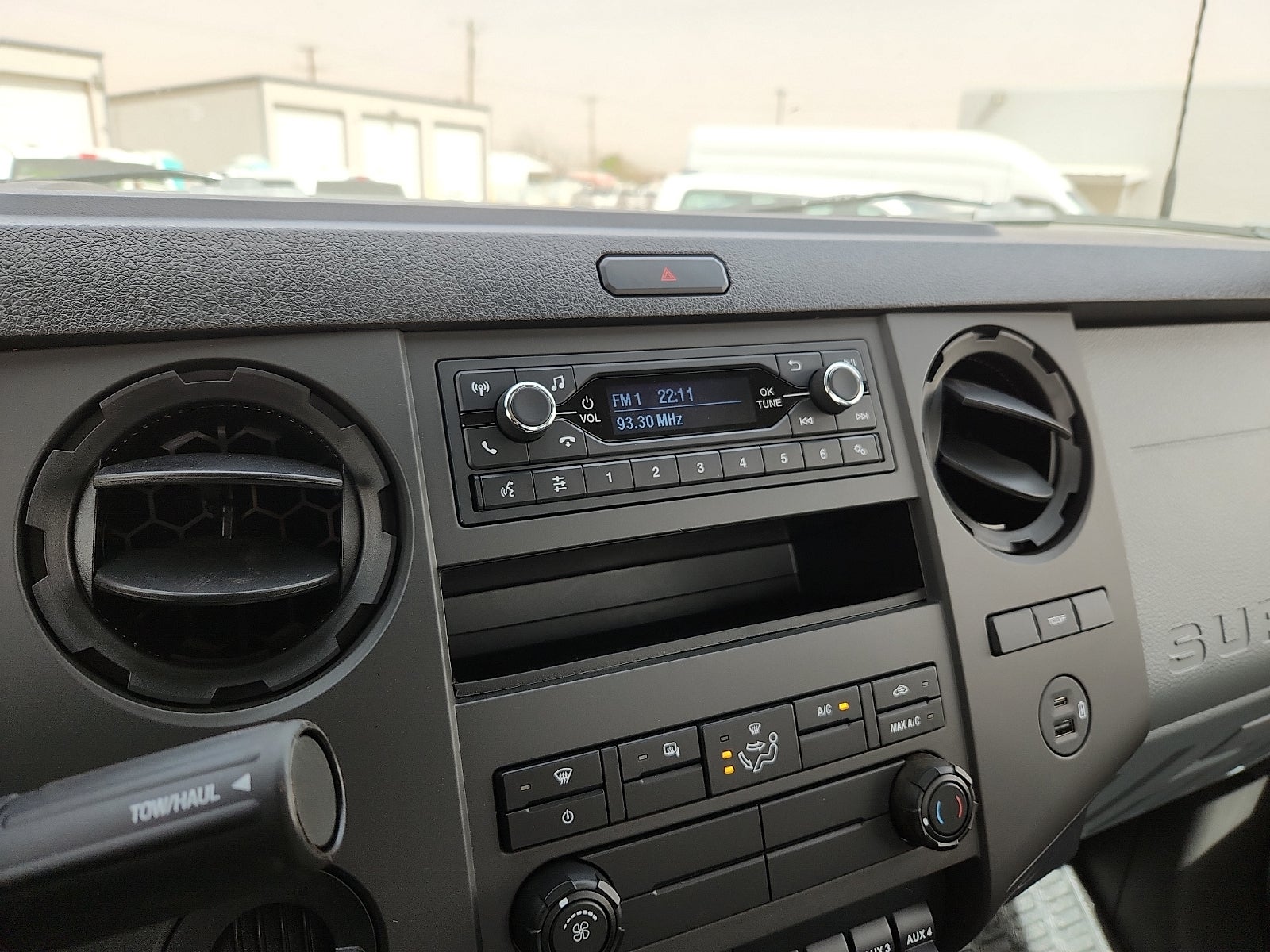 2027 Ford F-650 Straight Frame Base