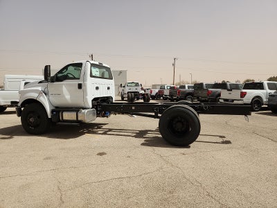 2027 Ford F-650 Straight Frame Base