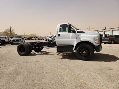 2027 Ford F-650 Straight Frame Base