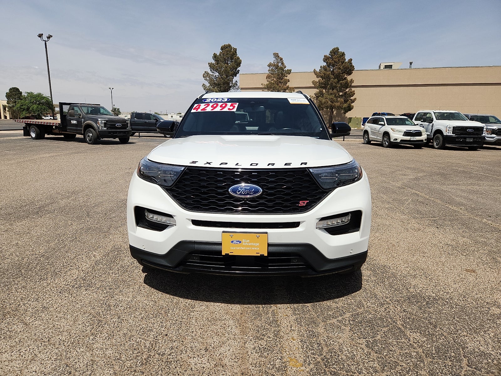 2023 Ford Explorer ST