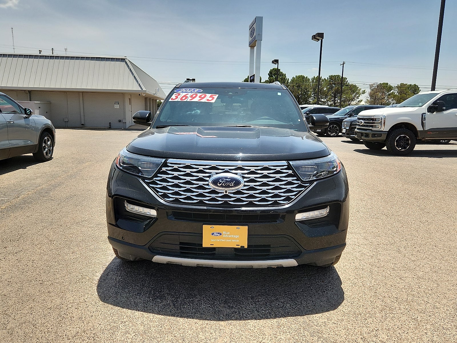 2023 Ford Explorer Platinum