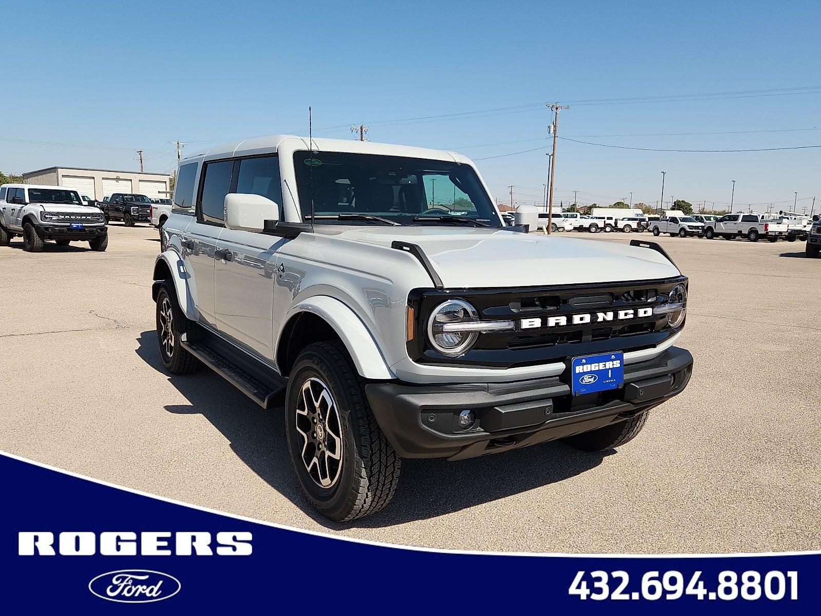 2026 Ford Bronco Outer Banks