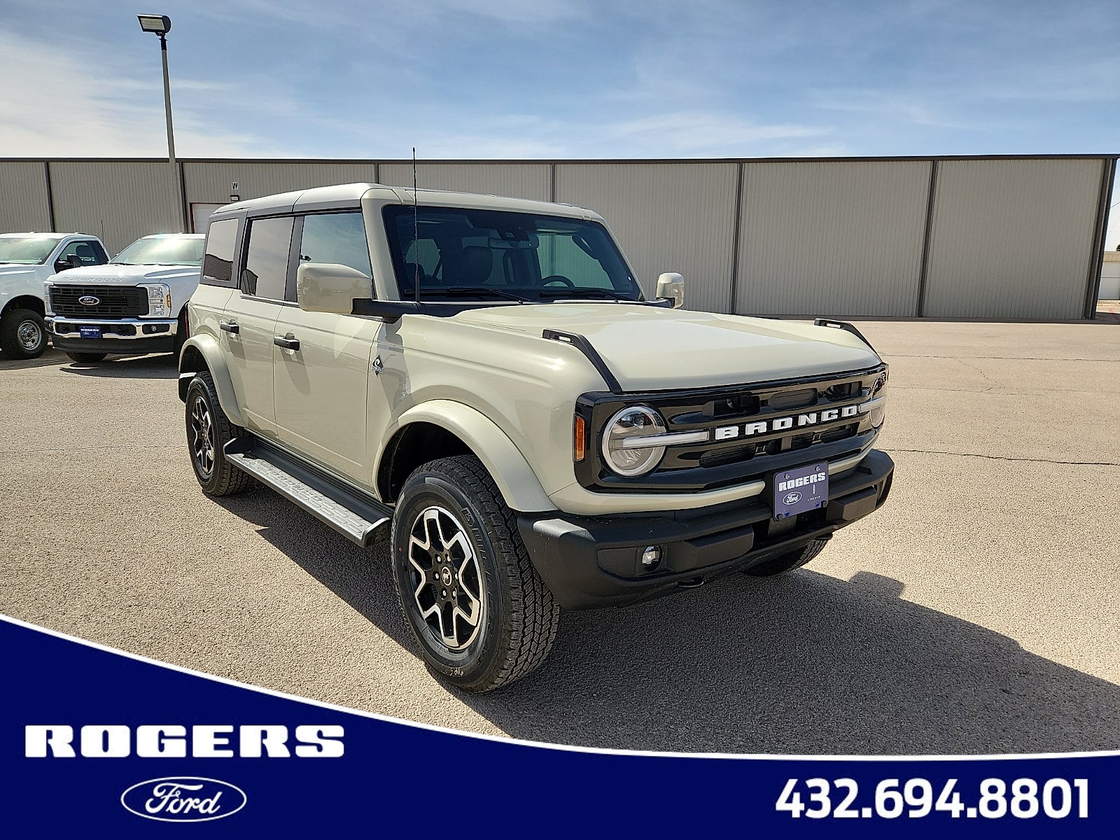 2026 Ford Bronco Outer Banks