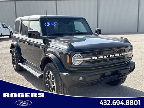 2025 Ford Bronco Outer Banks
