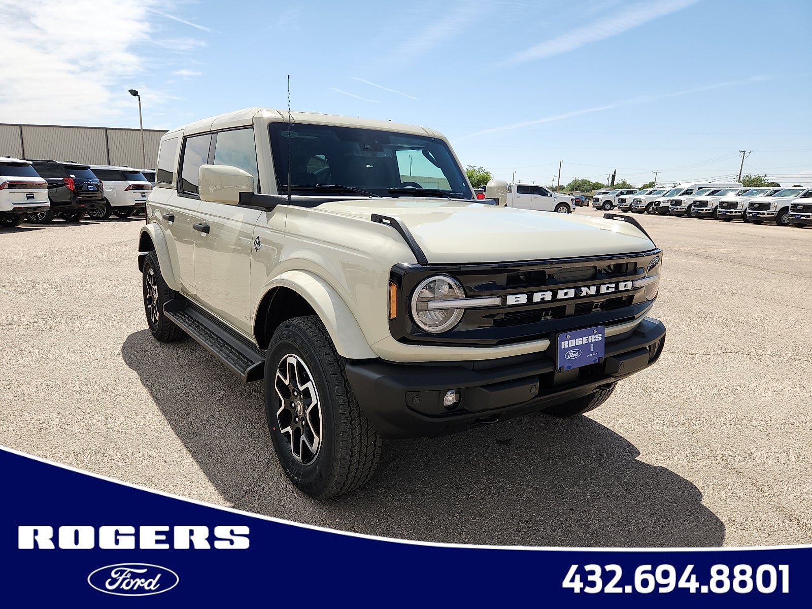 2026 Ford Bronco Outer Banks 4x4's photo