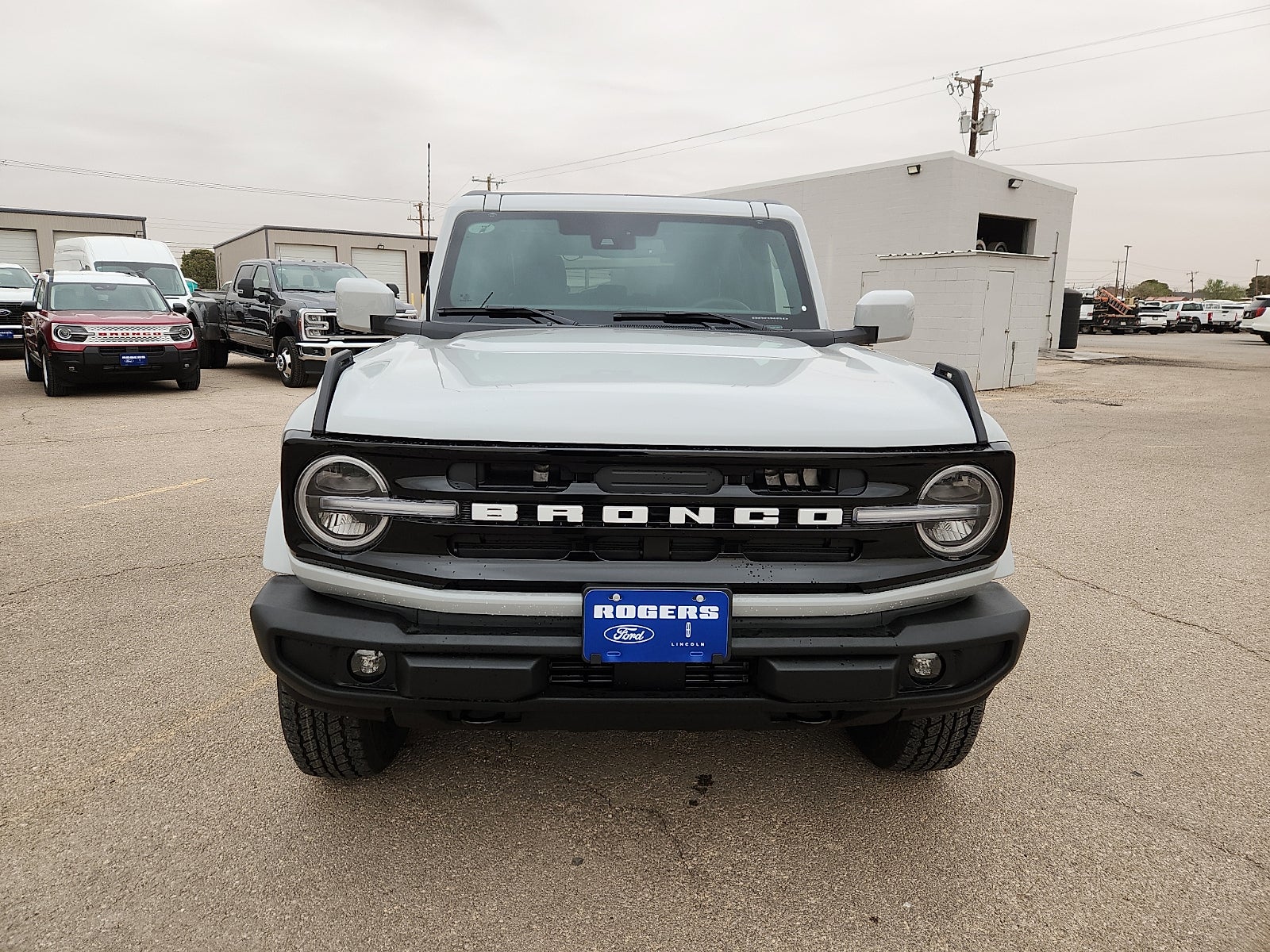 2026 Ford Bronco Outer Banks
