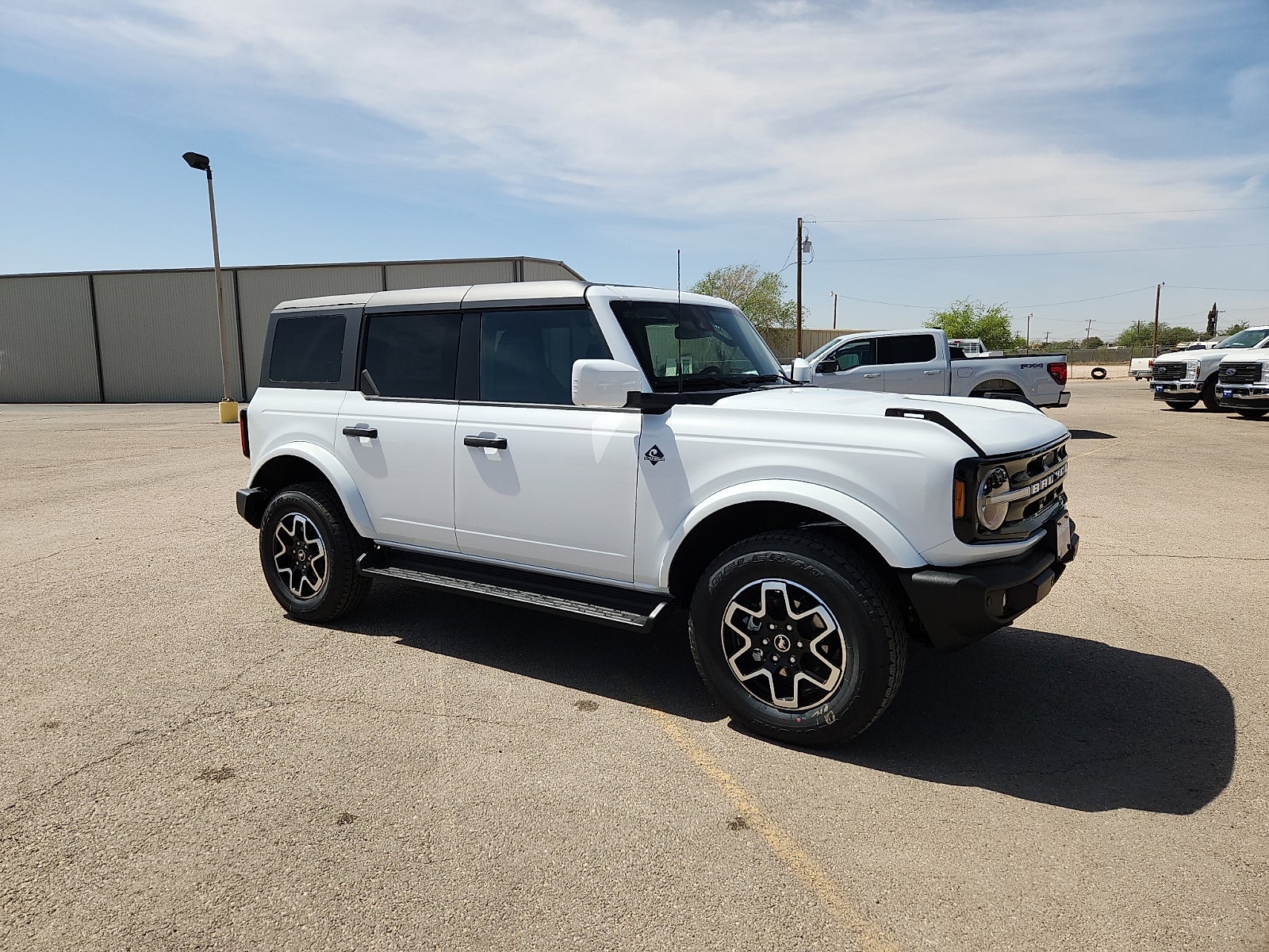 2026 Ford Bronco Outer Banks