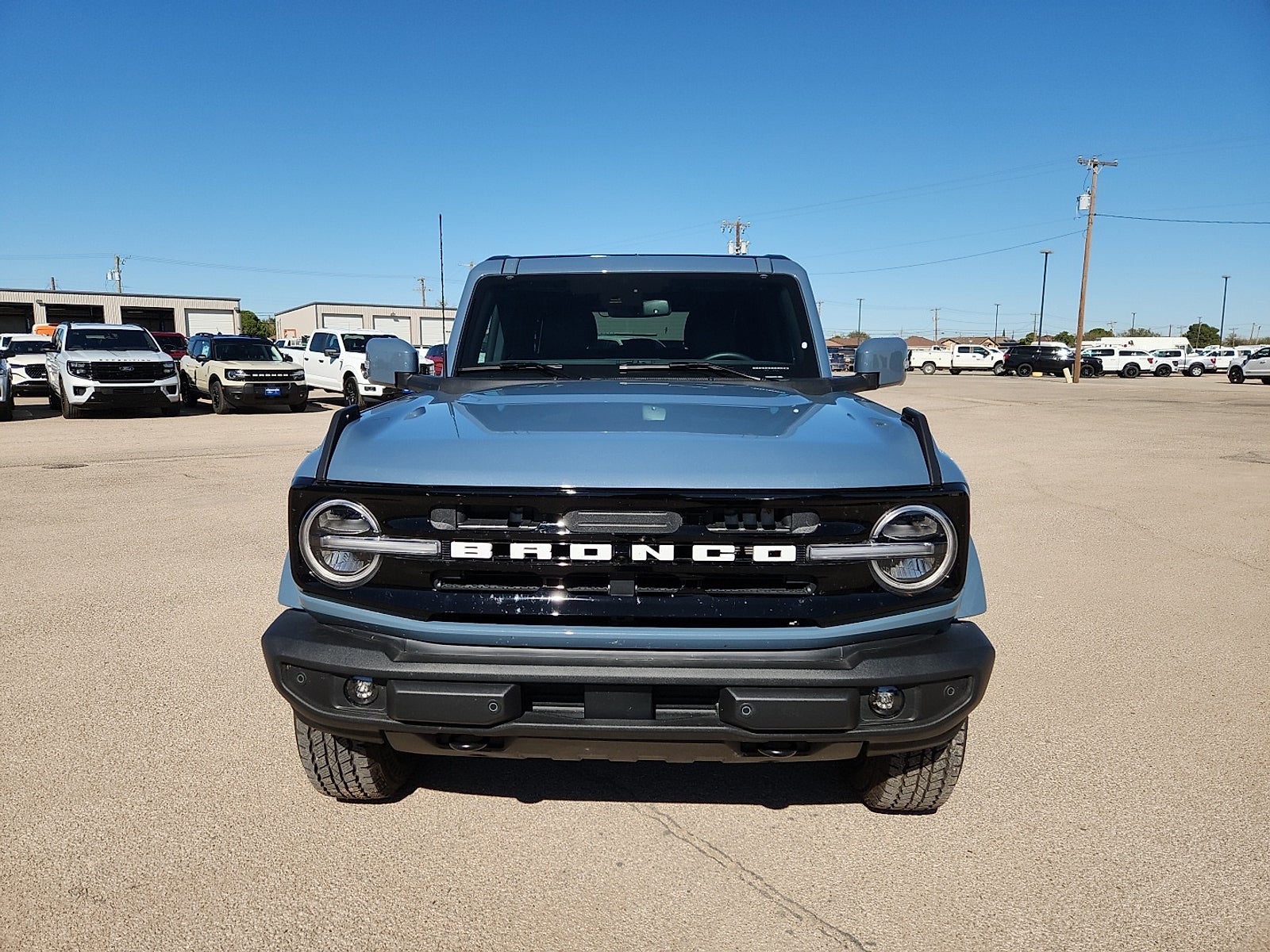 2025 Ford Bronco Outer Banks