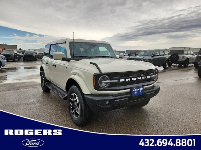 2026 Ford Bronco Outer Banks 4x4's photo